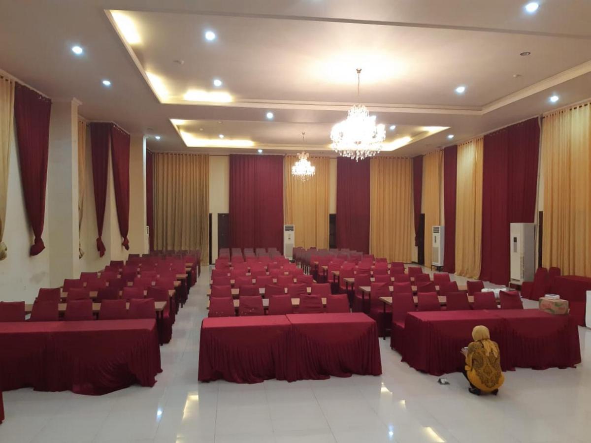 Agraha Andalas Hotel Makassar Kültér fotó