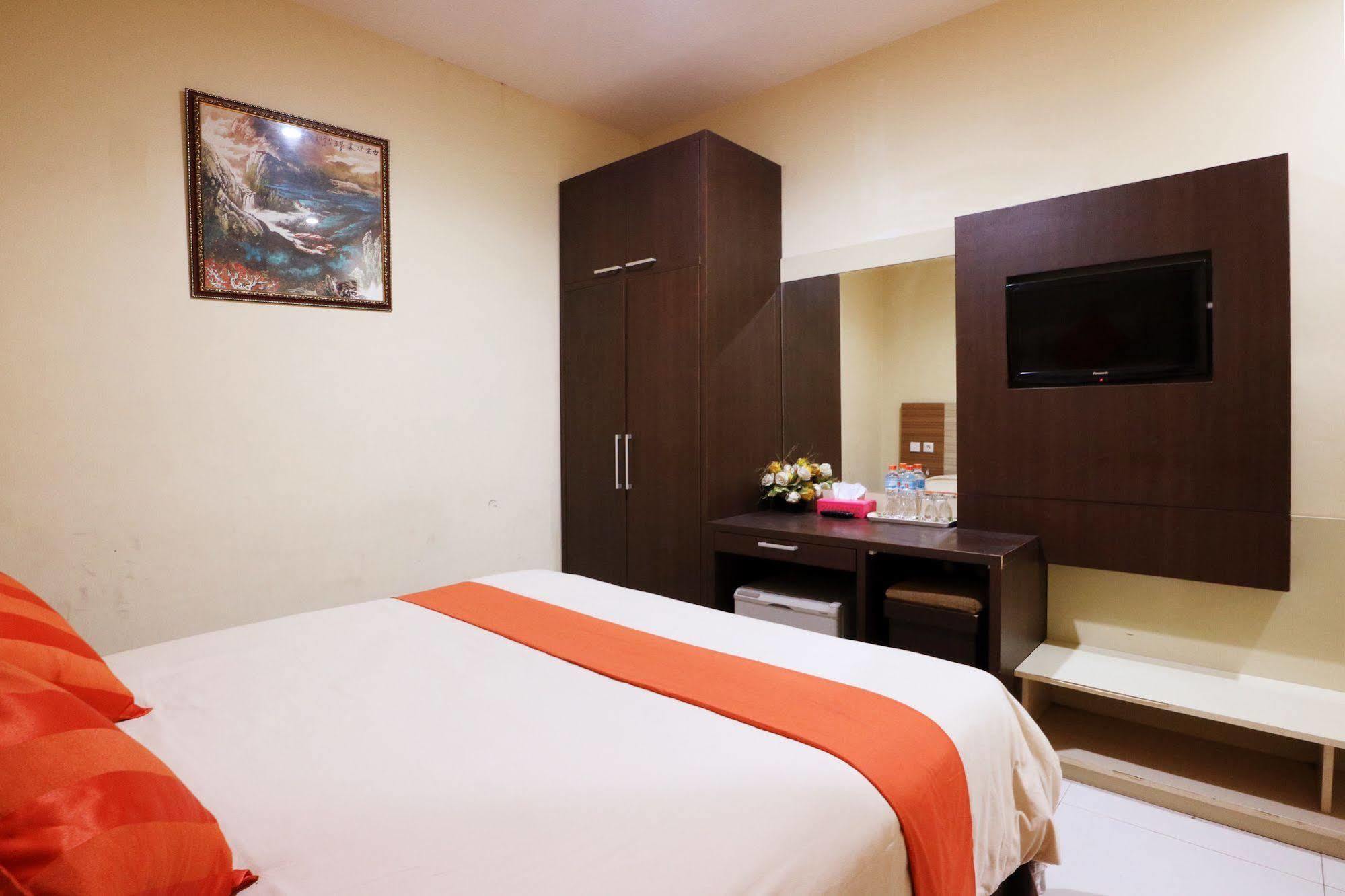 Agraha Andalas Hotel Makassar Kültér fotó