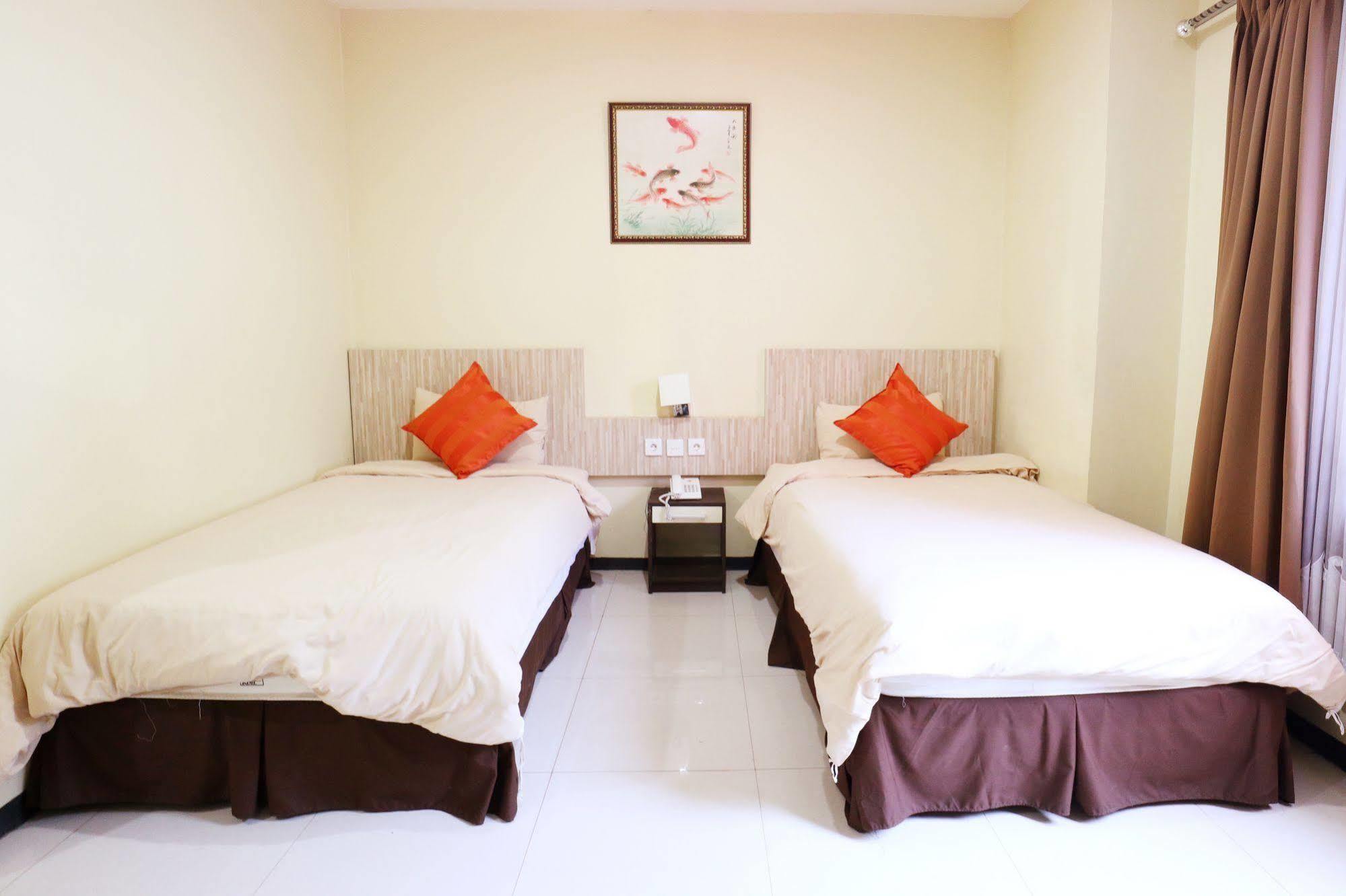 Agraha Andalas Hotel Makassar Kültér fotó