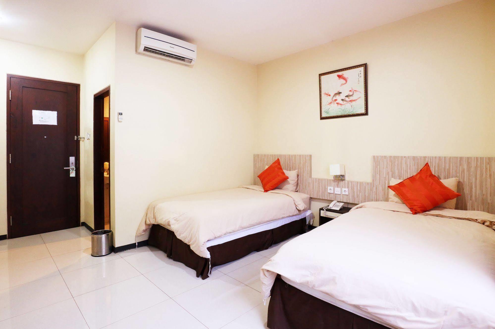 Agraha Andalas Hotel Makassar Kültér fotó